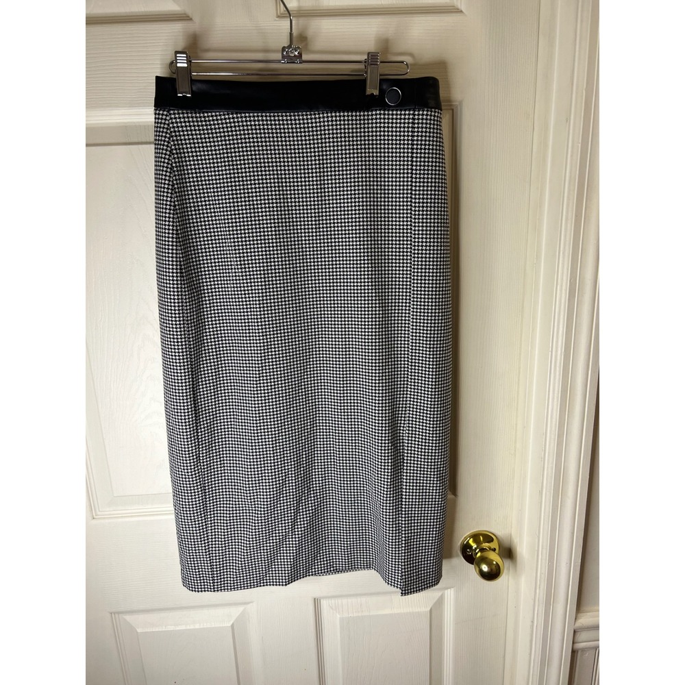 Calvin Klein NWOT size 12P black & white gingham/houndstooth midi skirt